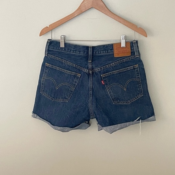 Levi’s Big E Red Tag Dark Blue Shorts - Picture 2 of 13
